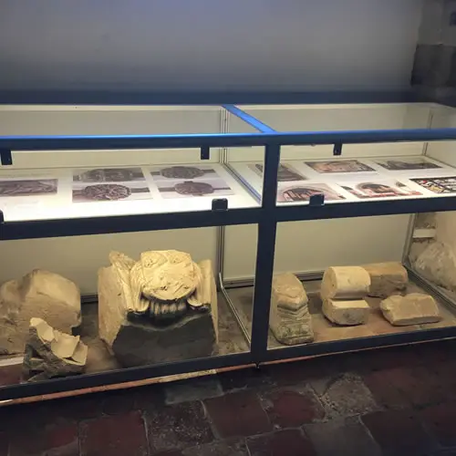 Controllux Super Slim - Damerham Church About Presentation - Controllux Superslim display case lighting